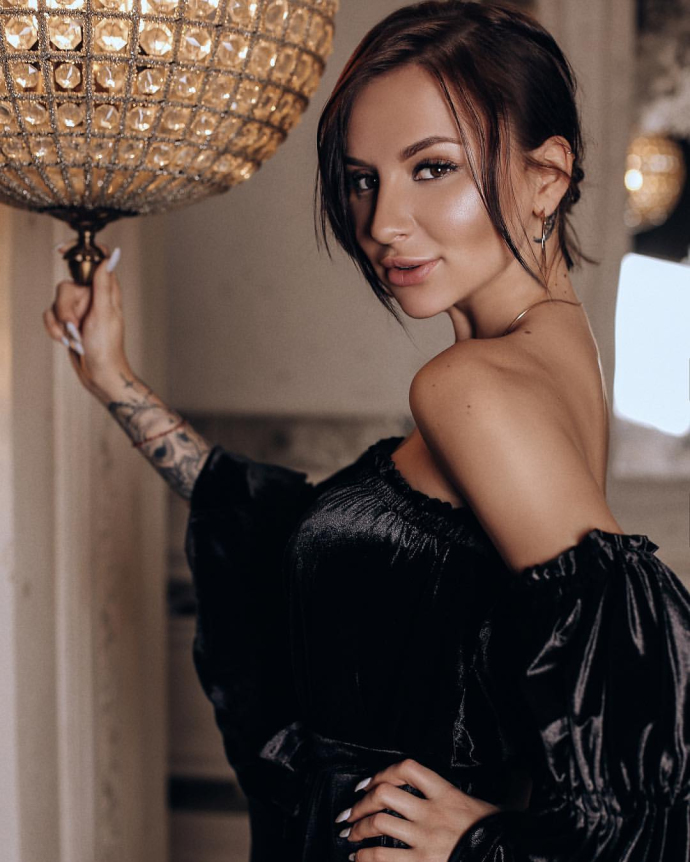 Анна Асти (Дзюба) до и после пластики