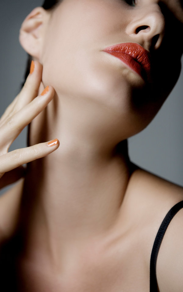 Голливудская пластика шеи. Новый тренд омоложения