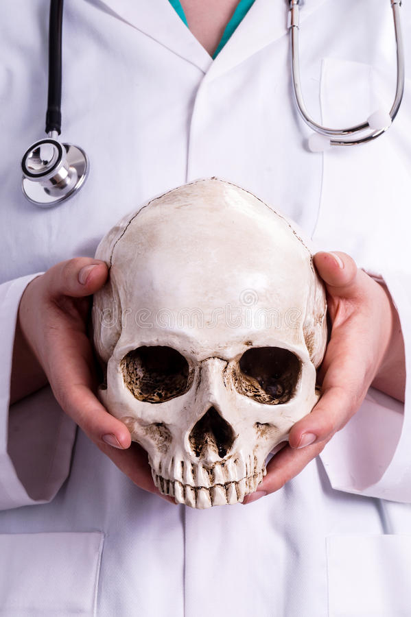 Краниомоделирование или пластика черепа