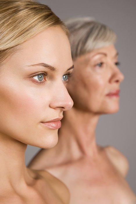 Гормоны молодости: как поддержать баланс и замедлить старение?