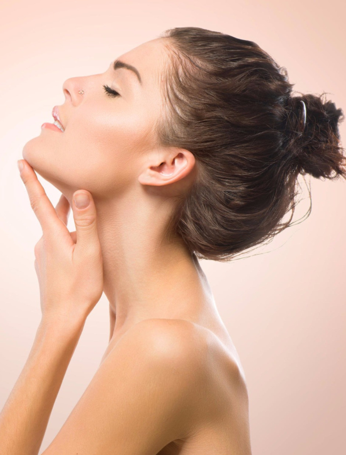 Шея потеряла упругость. Что колоть?