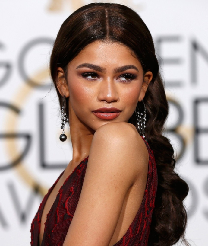 Зендая до и после пластики