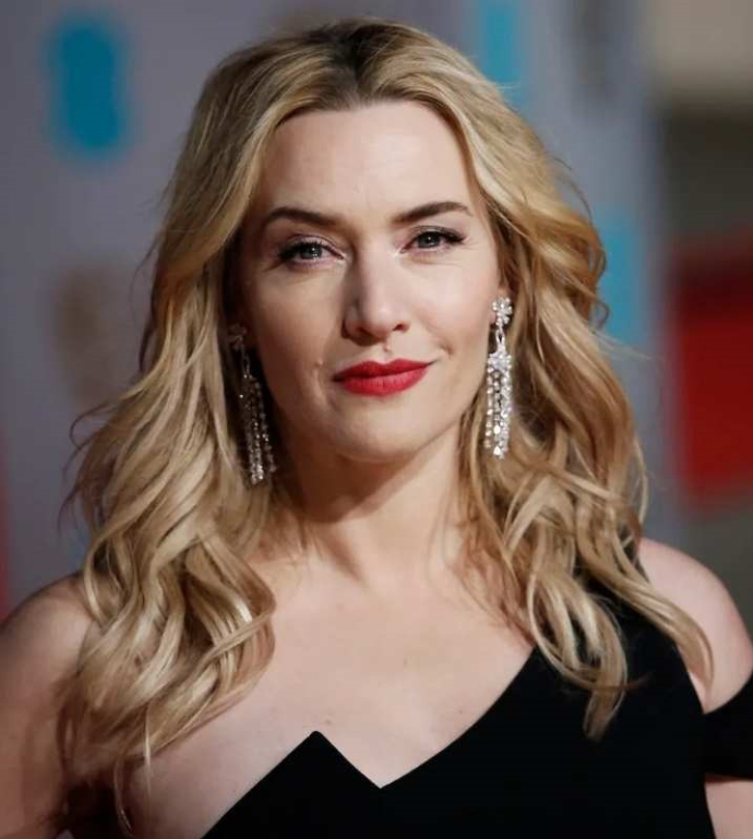 Актрисы-ровесницы с пластикой и без