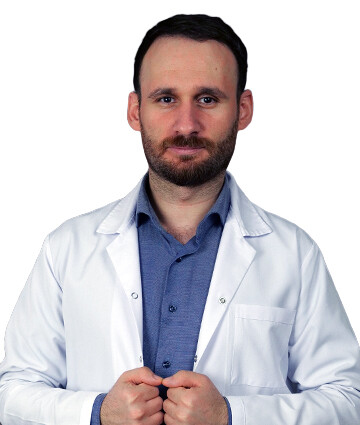 Пластический хирург Эмрах Ата