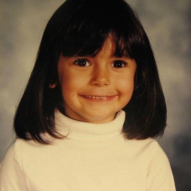 Нина Добрев в детстве