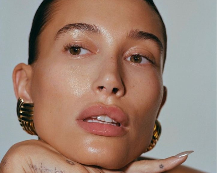 Кожа Хейли Бибер