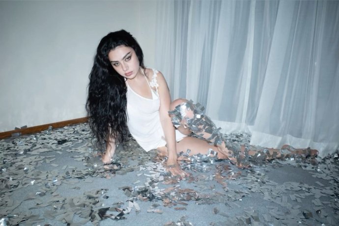 Бьюти-секреты Чарли Экси Экс