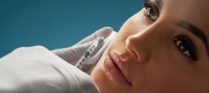 Ботокс в жевательные мышцы против «углов Джоли»