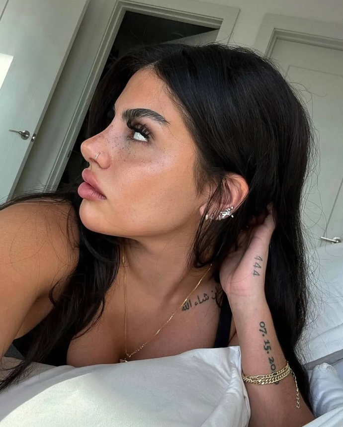 Худа Мустафа сделала ринопластику 