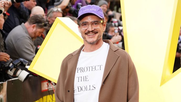 Педро Паскаль до и после пластики